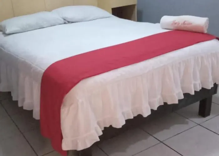 Puerto 2 Hotel
